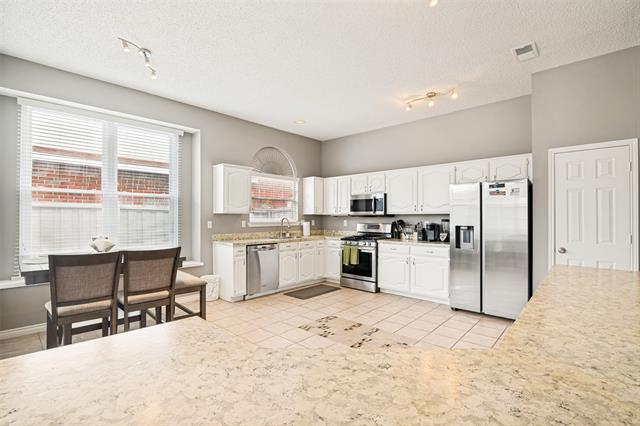 Photo - 7013 Lo Chalmers Ln