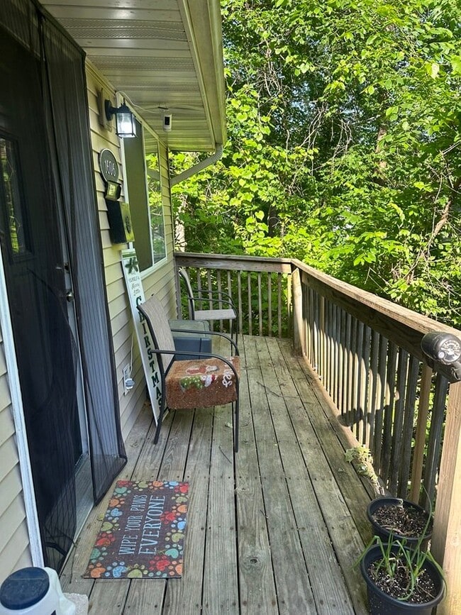 Photo - 1604-1606-1606 Radcliffe Dr Unit 1606
