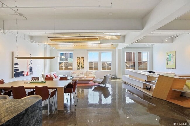 Photo - 2 Mint Plaza Unidad 502