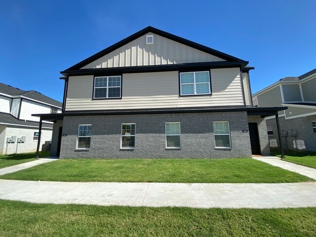 Photo - 778 S Amarillo Ave Unit 778-2