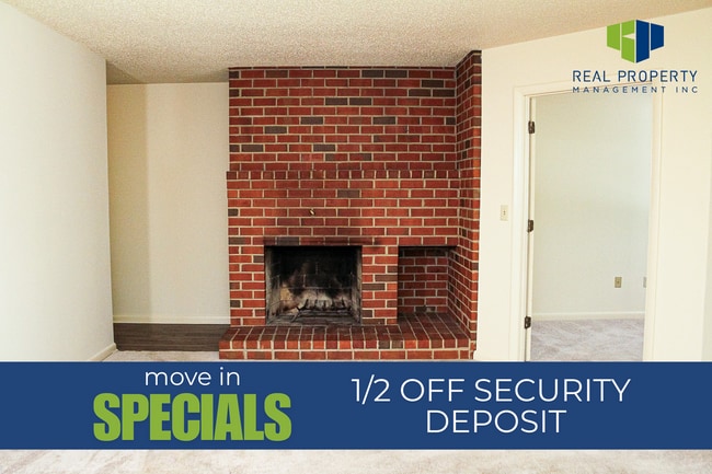 Building Photo - One Bedroom with a Den at Turtle Creek! Unit #3 Rental