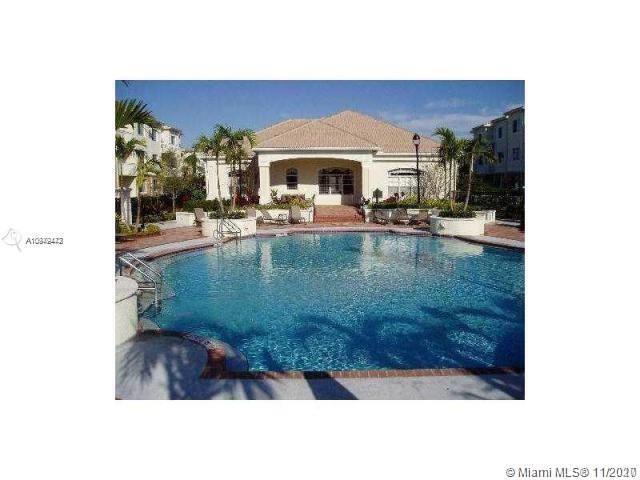 Photo - 9833 Baywinds Blvd Unidad 7202 Rental