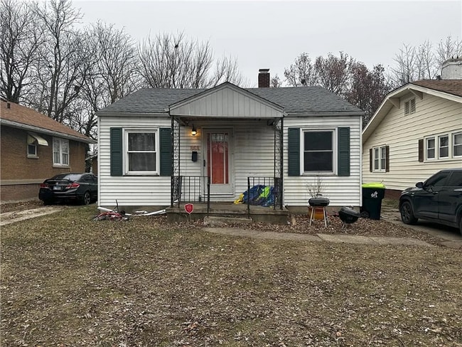 Building Photo - 868 W Center St