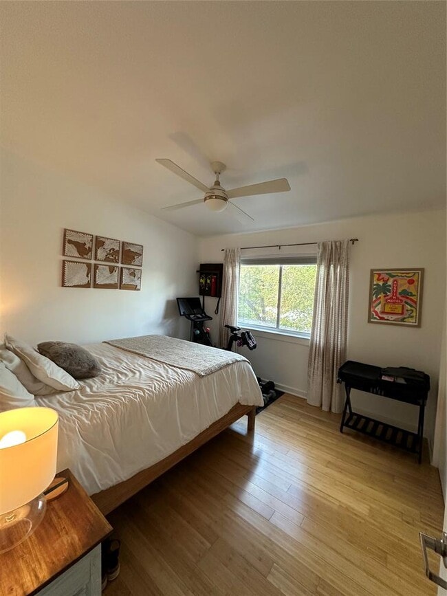 Photo - 2200 Dickson Dr Unit 216