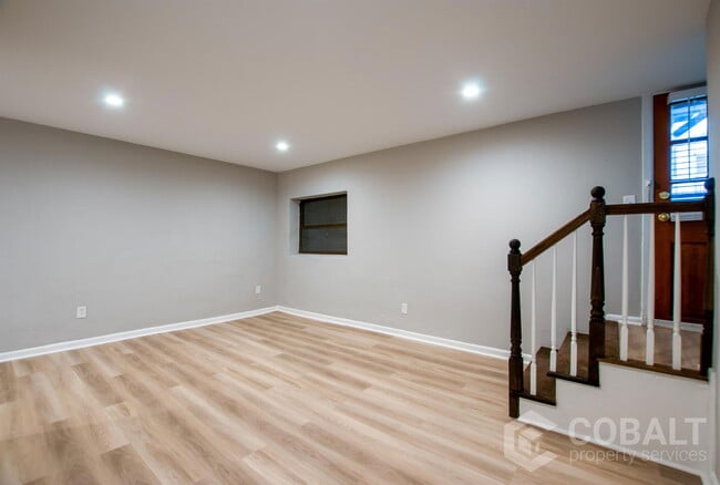 Photo - 886 St Charles Ave NE Unit 8