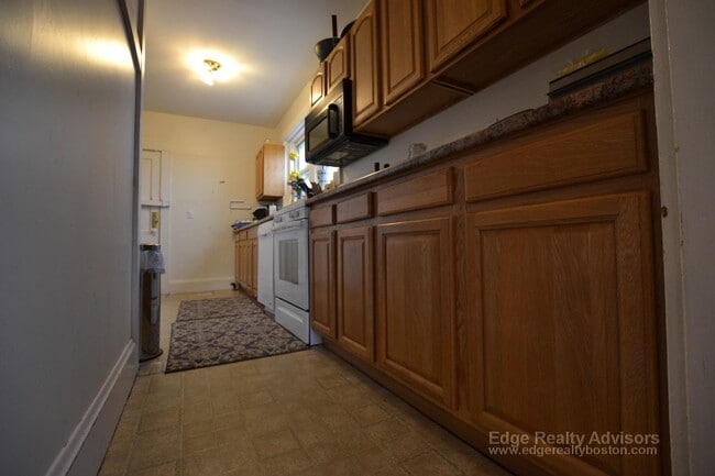 Photo - 209 Chestnut Hill Ave Unit 1