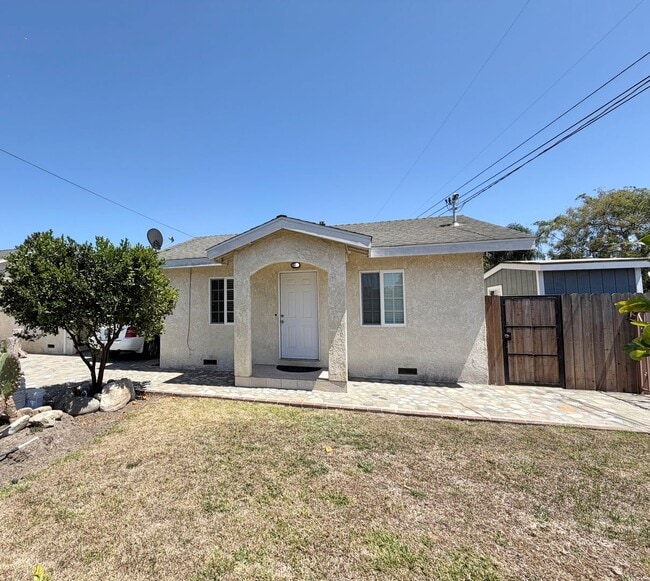 Building Photo - 3502 Nyeland Ave