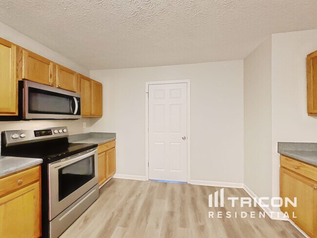 Photo - 335 Orleans Blvd