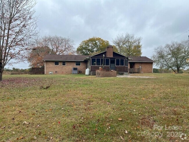 Building Photo - 228 El Bethel Rd Rental