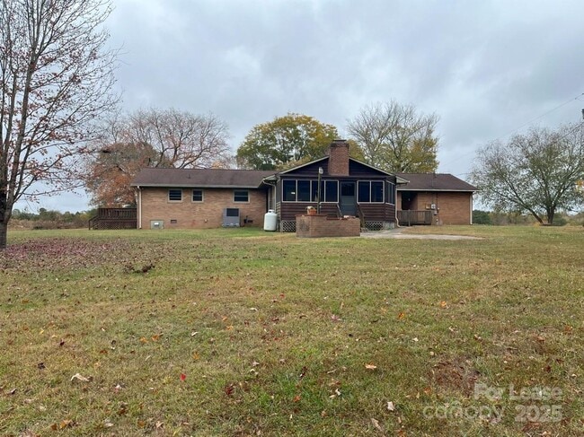 Building Photo - 228 El Bethel Rd Rental
