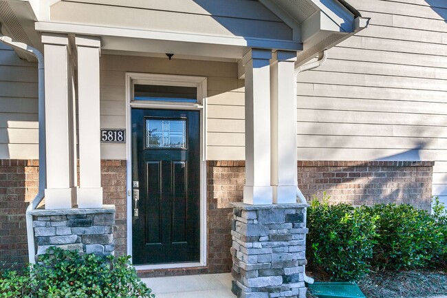 Photo - 5818 Glenmore Garden Dr