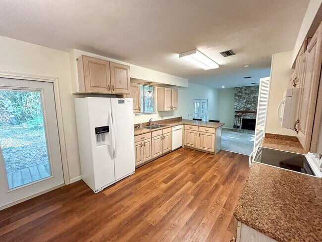 Photo - 315 NW 28 St