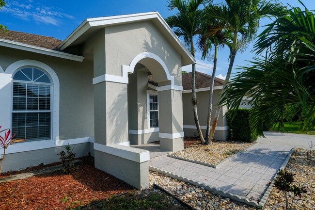 Photo - 12795 Kingsway Rd