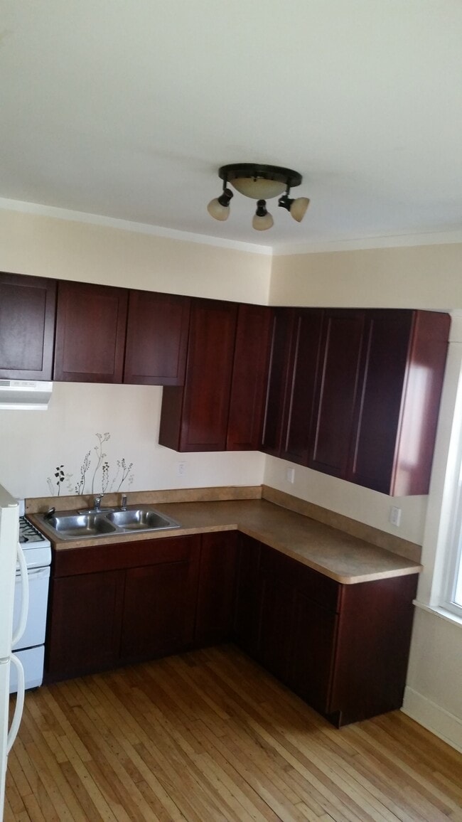 Kitchen 1 - 1223 Selby Ave