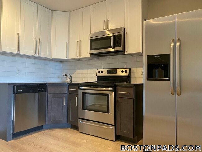 Building Photo - 35 S Huntington Ave