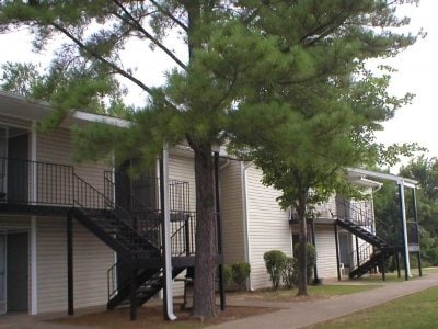 Building Photo - 1400 Monroe Ave SW Unit #1400