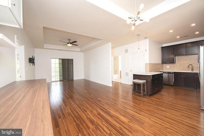 Photo - 244 Breeders Cup Dr Unidad 244