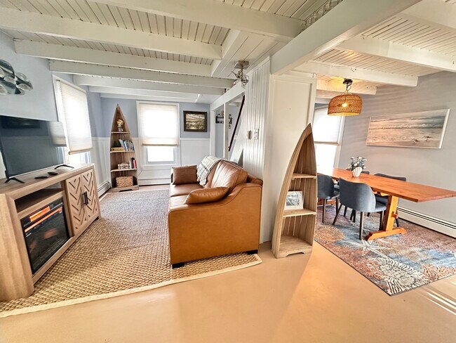 Photo - 24 Myrtle Ln