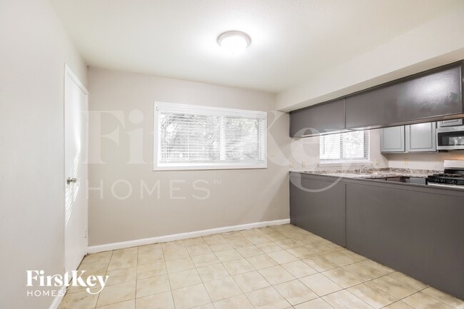 Photo - 3214 Sycamore Springs Dr