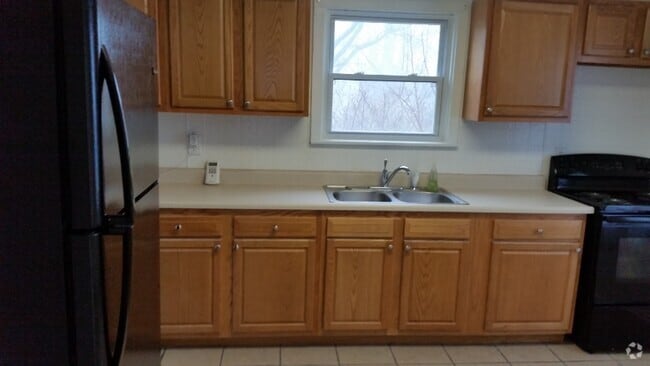 Building Photo - 1501 N West St Rental