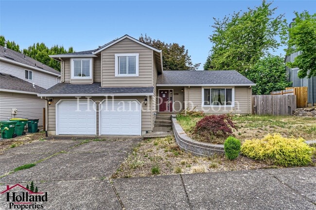 Building Photo - Charming Tri-Level Home Near Parks, Trails...