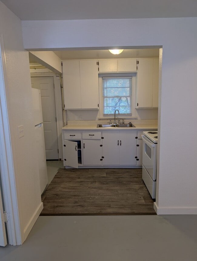 Photo - 921 5th St Unit 921 1/2 5th St