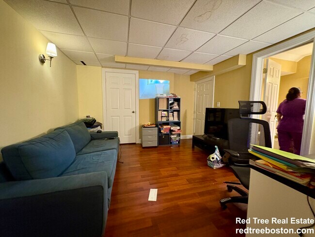 11 Babcock St Unit STPAU1- 5-bed 3-bath