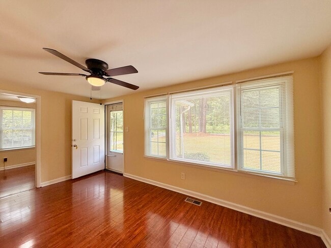 Photo - 620 Forksville Rd