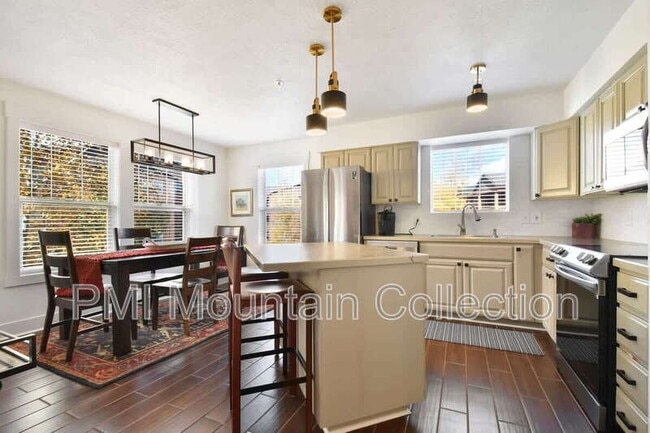 Photo - 1797 Fox Bay Dr Unit #201