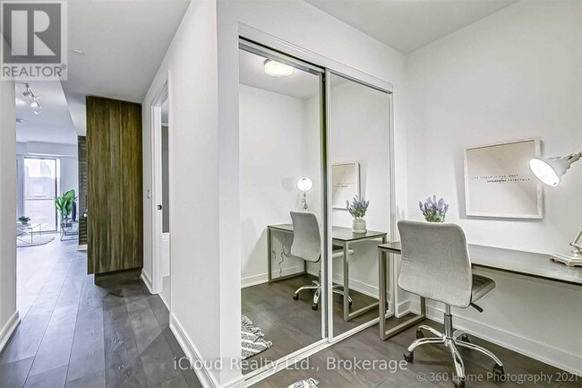 Photo - 35 Rolling Mills Rd Unité S456