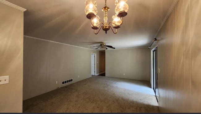 Photo - 260 Gentry Dr