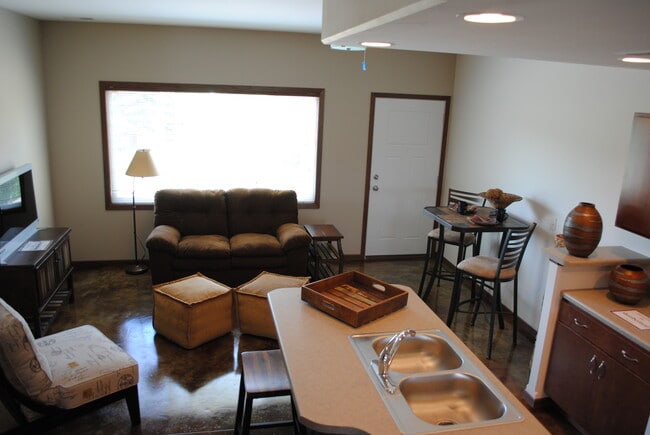 Photo - Williow Trail