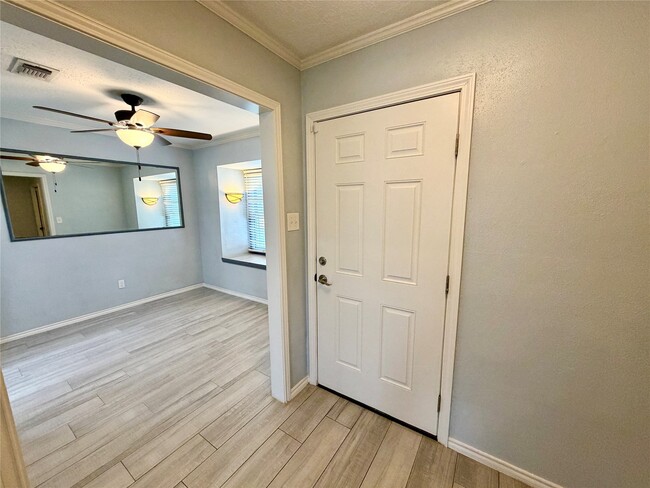 Photo - 19335 Diversion Dr