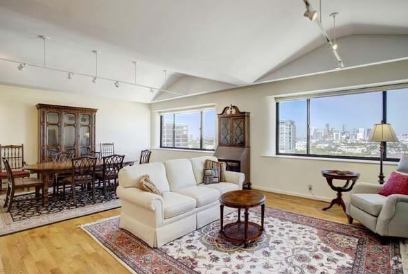 Building Photo - 1400 Hermann Park Dr Unit 14.116 Rental