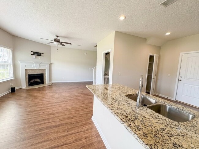 Photo - 133 Brightleaf Cir