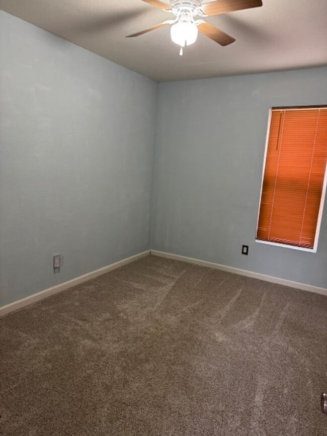 Photo - ALL PROSPECTIVE TENANTS MUST SUBMIT A $58 ...
