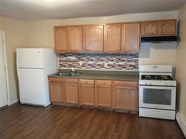 Photo - 278 Sayles St