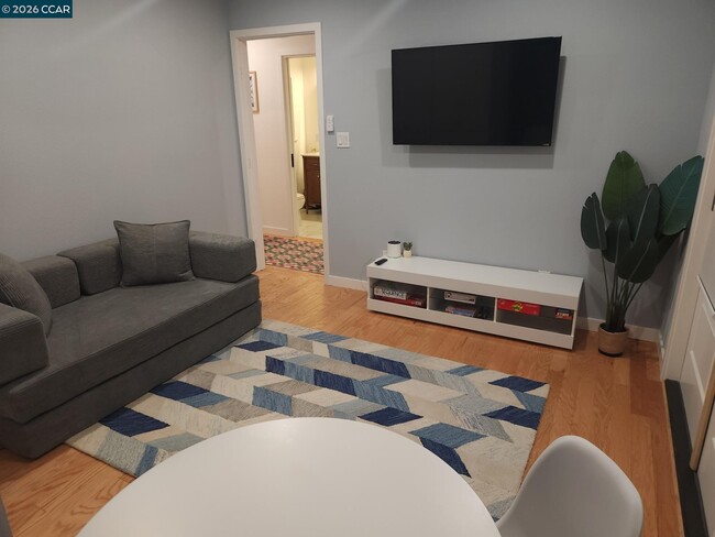 Photo - 2591 Walnut Blvd Unit ADU