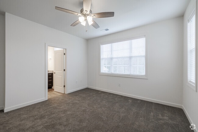 3BR, 2BA - 1,372SF - Primary Bedroom