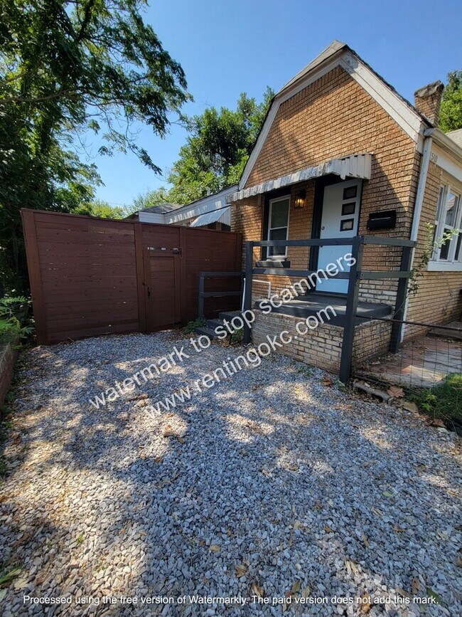 Cute all electric duplex ready to go! House House Rental in Okc, OK
