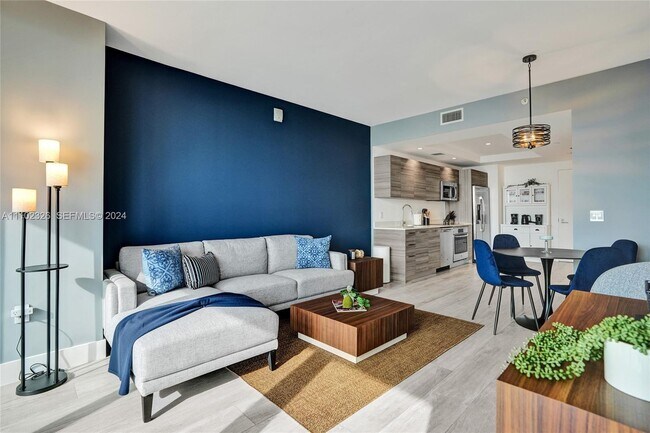 Photo - 121 NE 34th St Unit 2906