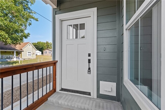 Photo - 588 N Willow Ave