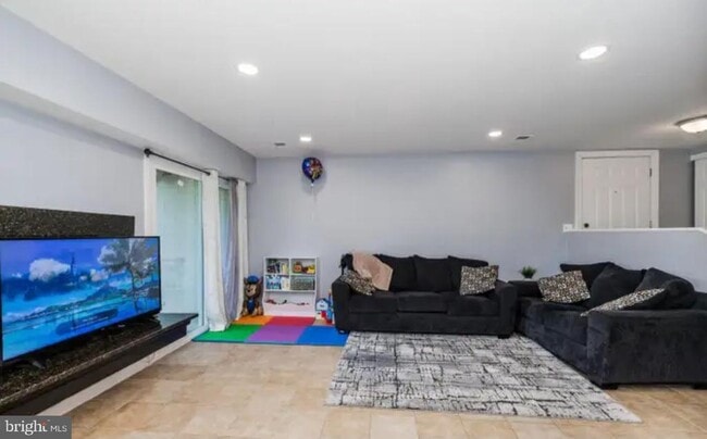 Photo - 3919 El Soneta Pl Unit 9