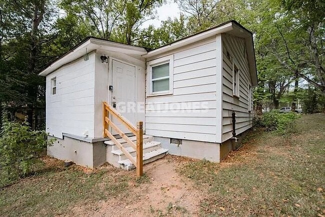 Photo - 439 Friedheim Rd