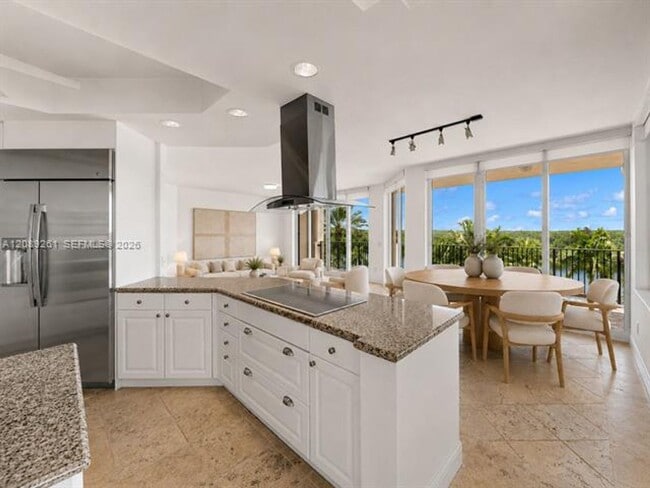 13627 Deering Bay Dr