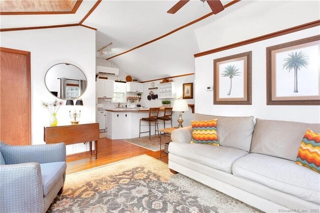 Photo - 1 Ridgewood Ln