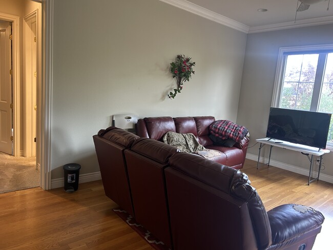 Building Photo - 3721 Selvante St