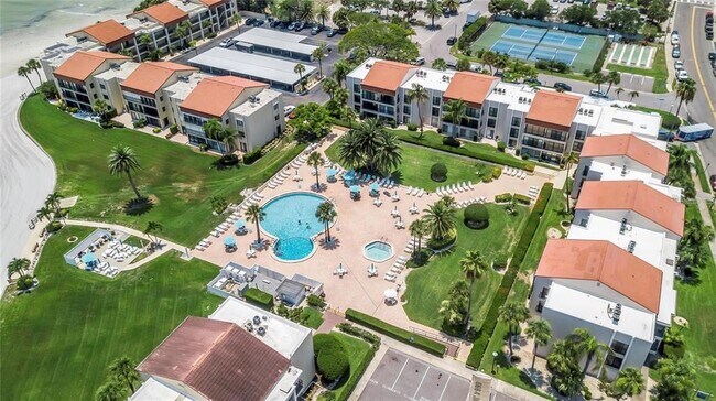 868 Bayway Blvd Unit 312