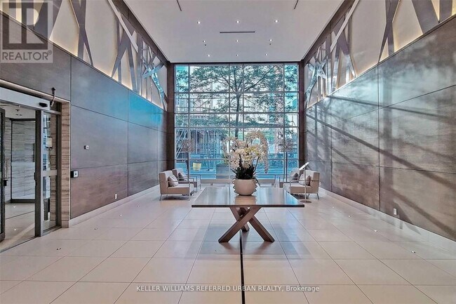 Photo - 96 St Patrick St Unité 1605