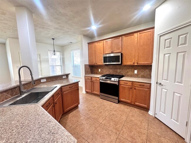 Photo - 14 Harbinger Ct